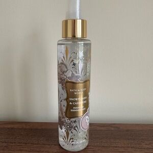 Bath & Body Works Snowflakes & Cashmere Diamond Shimmer Mist -new